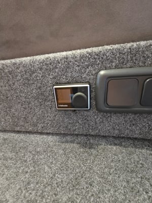 2015 Volkswagen Transporter T30 — photo 32 of 33