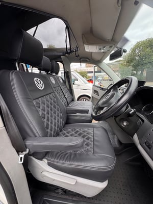 2010 Volkswagen Campervan — photo 19 of 23