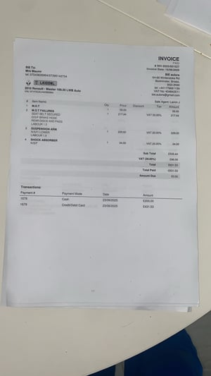 2010 Renault Master Conversion — photo 15 of 15