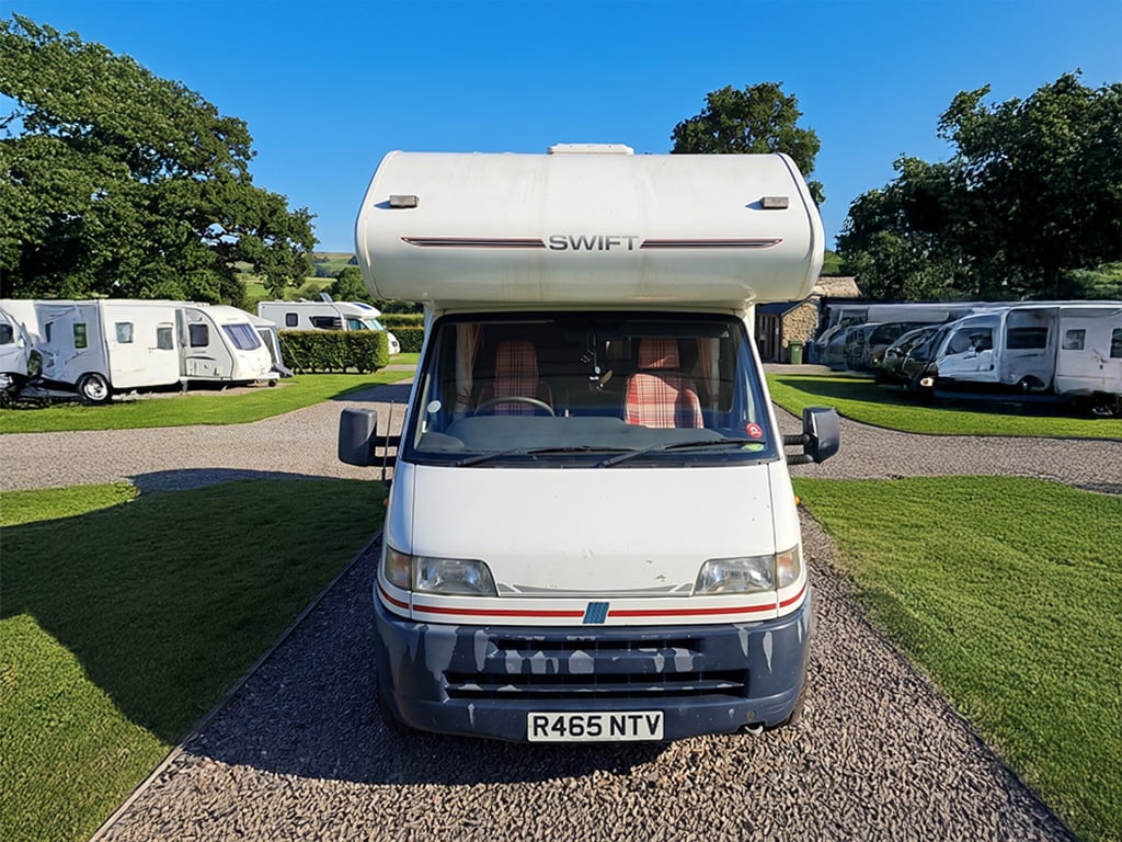 1998 Swift Royale 630 - Image 1