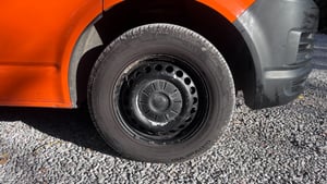 2017 Volkswagen Transporter T32 — photo 18 of 27