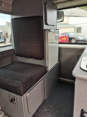 2018 Mazda Bongo — photo 2 of 10