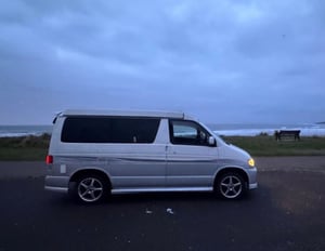 2018 Mazda Bongo — photo 3 of 10