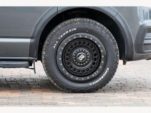 2020 VW Transporter T6.1 — photo 8 of 60