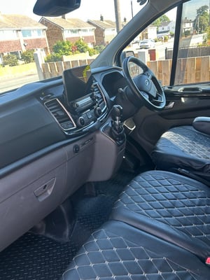 2022 Ford Transit Custom — photo 5 of 10