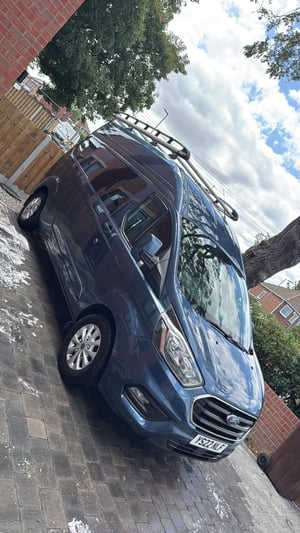 2022 Ford Transit Custom — photo 11 of 13