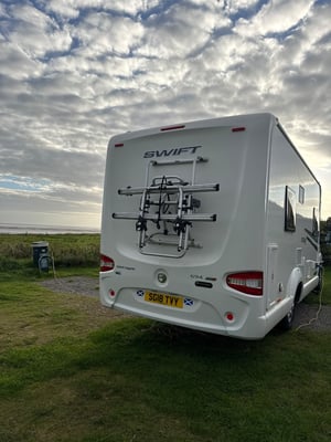 2018 Swift Escape 694 — photo 6 of 11