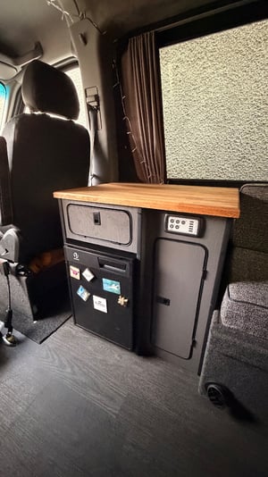 2014 Mercedes-Benz Sprinter — photo 13 of 16