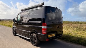2014 Mercedes-Benz Sprinter — photo 17 of 21