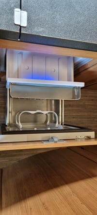 2015 Auto-Trail V-Line 600 - Image 2