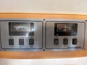 2001 Hymer B644 — photo 8 of 26