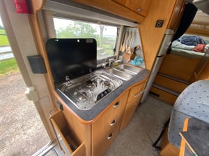 2001 Hymer B644 — photo 12 of 26