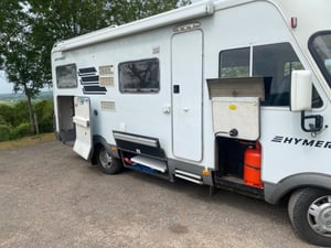 2001 Hymer B644 — photo 16 of 26