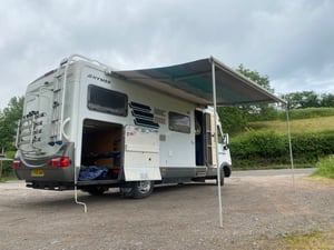 2001 Hymer B644 — photo 19 of 26