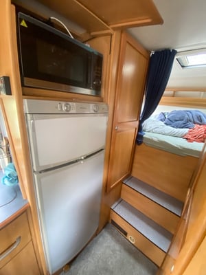 2001 Hymer B644 — photo 21 of 26