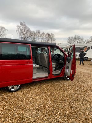 2017 Volkswagen California Ocean — photo 4 of 23