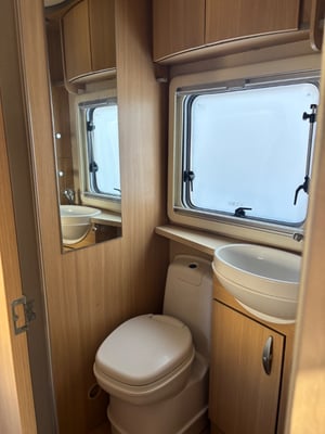 2009 Bessacarr E769 — photo 13 of 20