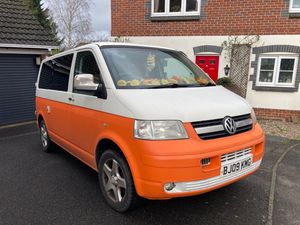 2009 Volkswagen Transporter T5 — photo 3 of 23