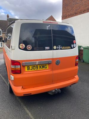 2009 Volkswagen Transporter T5 — photo 5 of 23
