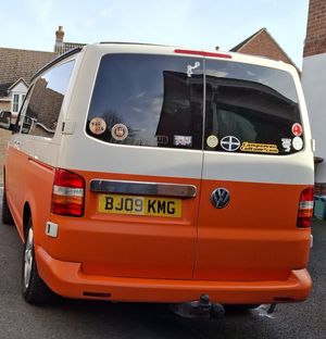2009 Volkswagen Transporter T5 — photo 17 of 23