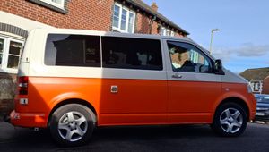 2009 Volkswagen Transporter T5 — photo 21 of 23