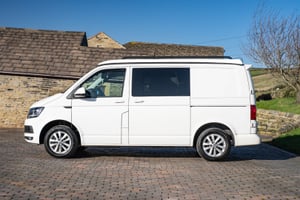 2017 Volkswagen Transporter T6 Highline Camper — photo 34 of 46