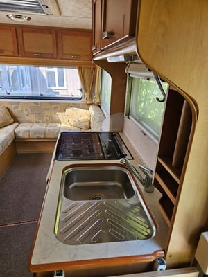 2005 Compass Avantgarde 400 — photo 39 of 47