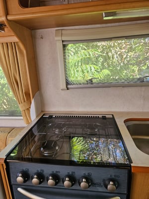 2005 Compass Avantgarde 400 — photo 40 of 47