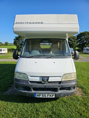 2005 Compass Avantgarde 400