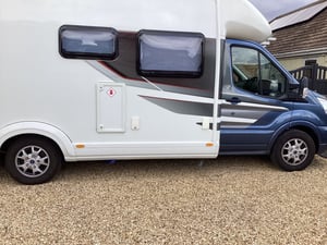 2023 Auto-Trail F-Line F74 — photo 2 of 11