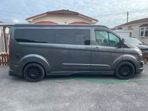 2017 Ford Transit Custom — photo 2 of 28