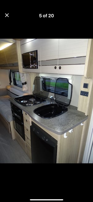 2017 Elddis Vogue — photo 9 of 11