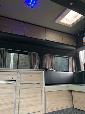 2011 Renault Trafic High Roof Camper — photo 10 of 22