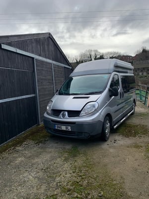 2011 Renault Trafic High Roof Camper — photo 13 of 22