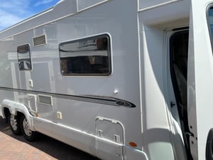 2008 Bessacarr E769 — photo 17 of 22