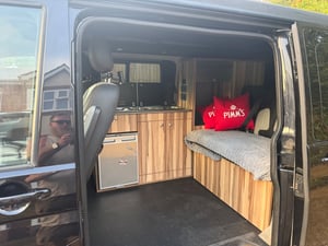 2013 Volkswagen T5.1 Campervan — photo 16 of 17