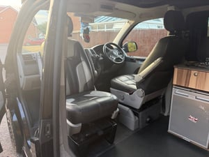 2013 Volkswagen T5.1 Campervan — photo 14 of 17