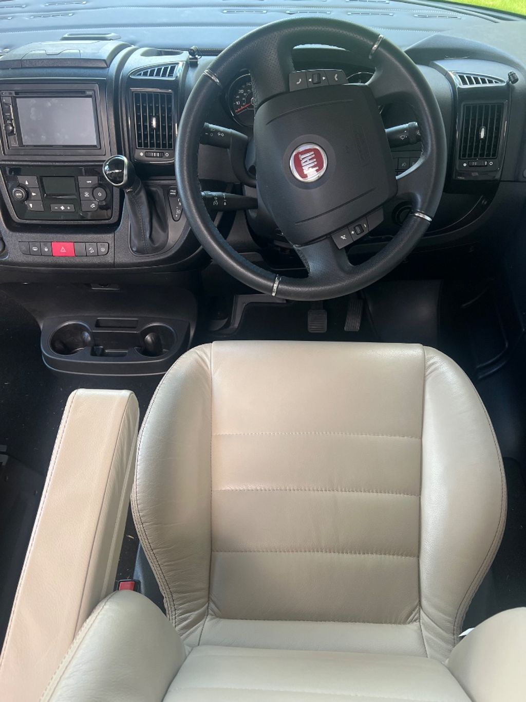 2021 Rapido Distinction 190i - Image 21