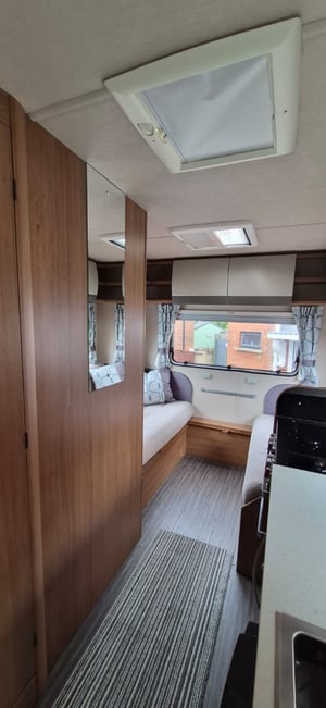 2019 Auto-Trail Imala 720 — photo 7 of 45