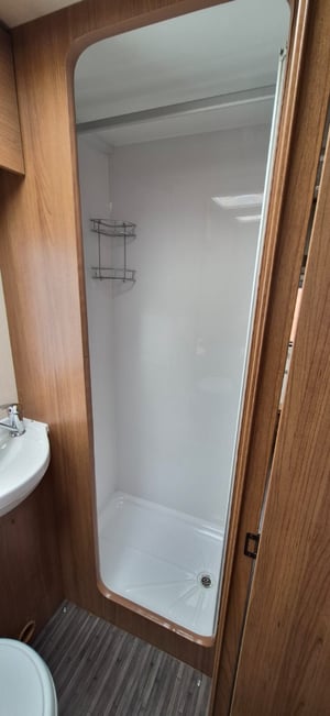 2019 Auto-Trail Imala 720 — photo 22 of 45