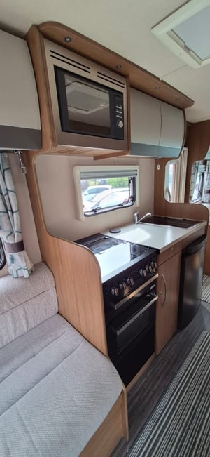 2019 Auto-Trail Imala 720 — photo 30 of 45