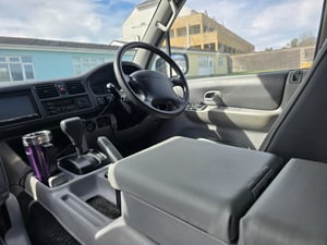 1996 Mazda Bongo V6 — photo 17 of 22