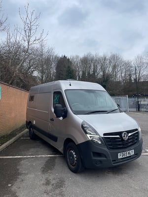 2019 Vauxhall Movano — photo 17 of 23