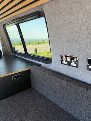 2013 Volkswagen T5.1 Campervan — photo 26 of 36