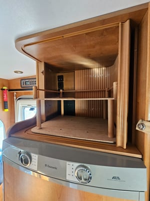 2004 Rapido 787F — photo 4 of 42