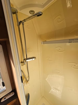 2004 Rapido 787F — photo 20 of 42