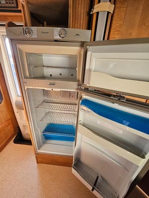 2004 Rapido 787F — photo 33 of 42