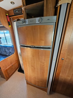 2004 Rapido 787F — photo 39 of 42