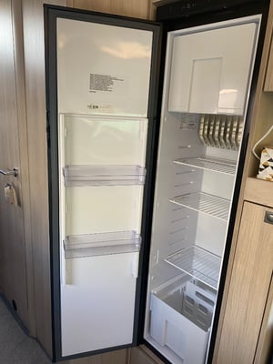 2024 Auto-Trail F-Line F68 — photo 12 of 50
