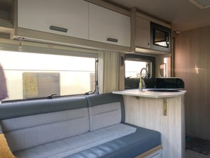 2024 Auto-Trail F-Line F68 — photo 13 of 50